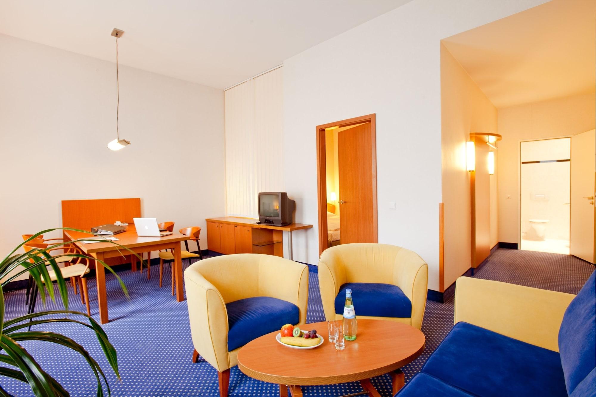 Vienna House By Wyndham Baltic Stralsund Hotel Ngoại thất bức ảnh