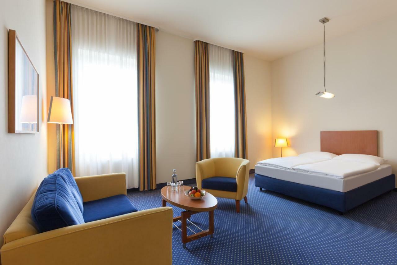 Vienna House By Wyndham Baltic Stralsund Hotel Ngoại thất bức ảnh