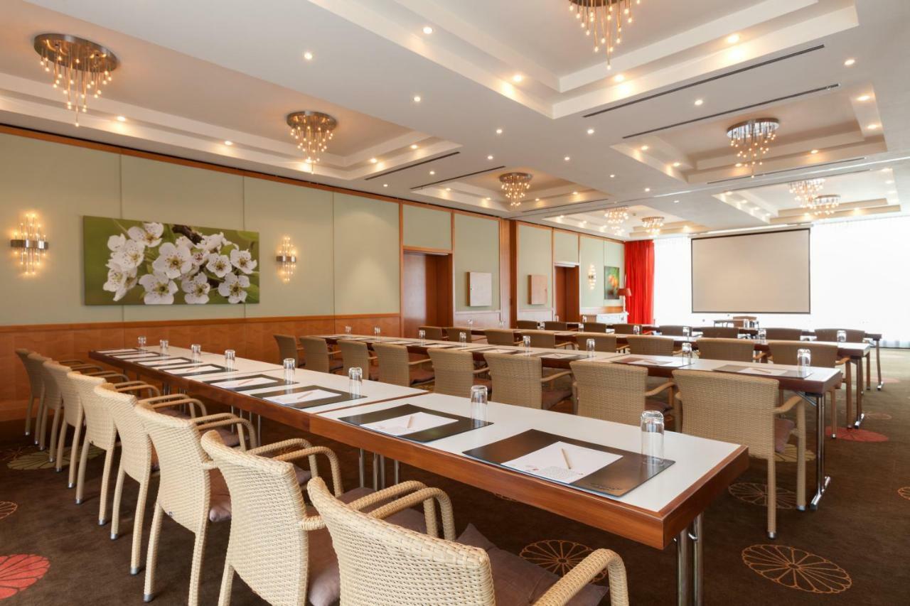 Vienna House By Wyndham Baltic Stralsund Hotel Ngoại thất bức ảnh